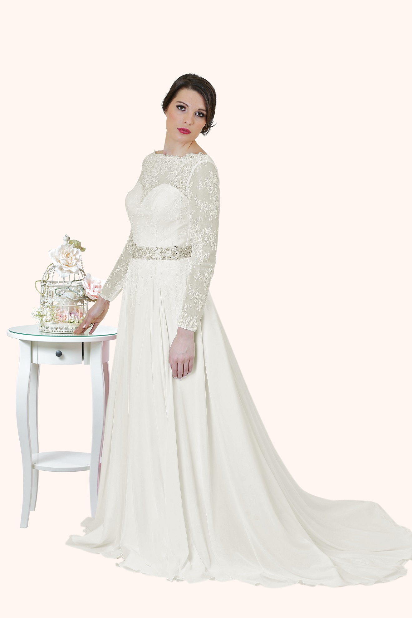 Victoria Lace Wedding Dress With Long Sleeves